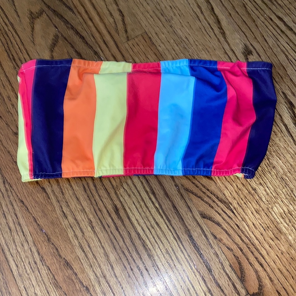 Multicolored crop top
